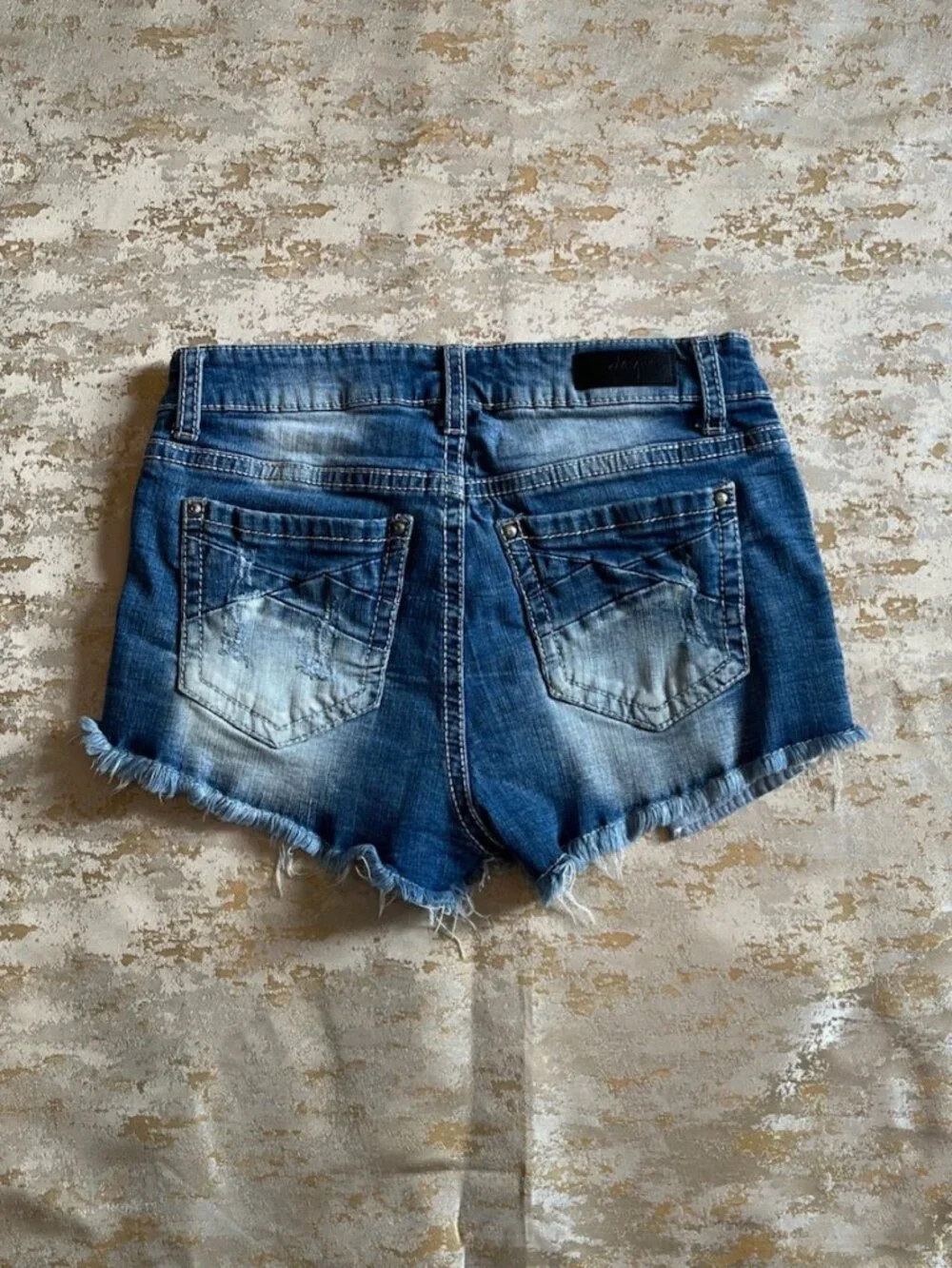 Daytrip Capricorn Denim Jean Shorts Women's 28 Blue Distressed Frayed 5 Pocket